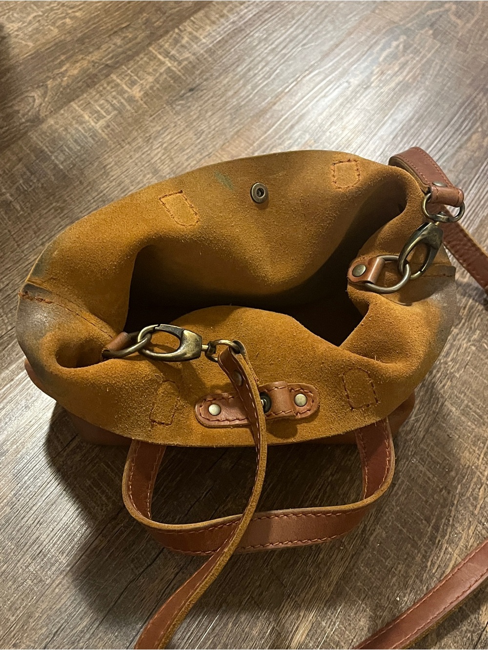 Portland Leather Mini Tote
Honey Tan with adjustable strap - Picture 12 of 16